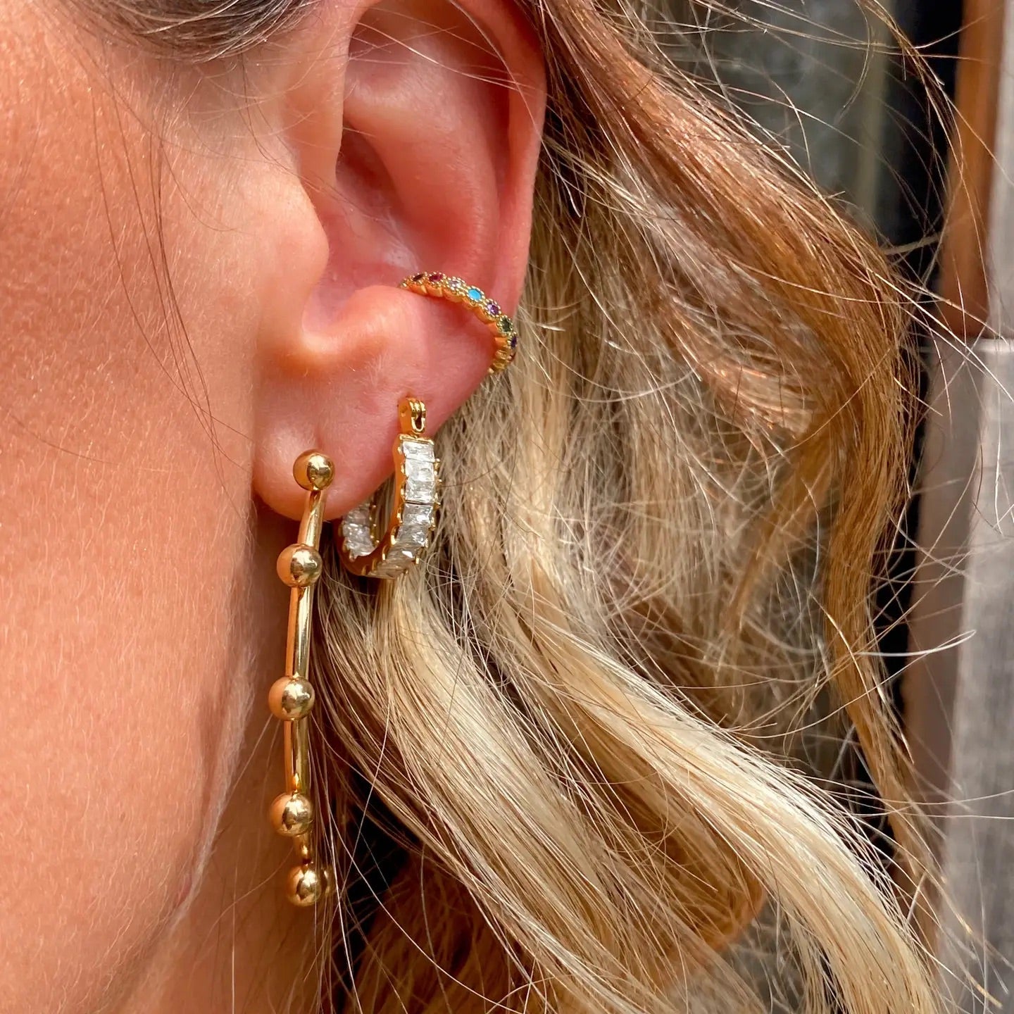 Mixed Personality Hoops